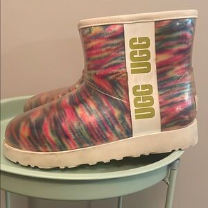 UGG Kids Multicolor Striped Boots